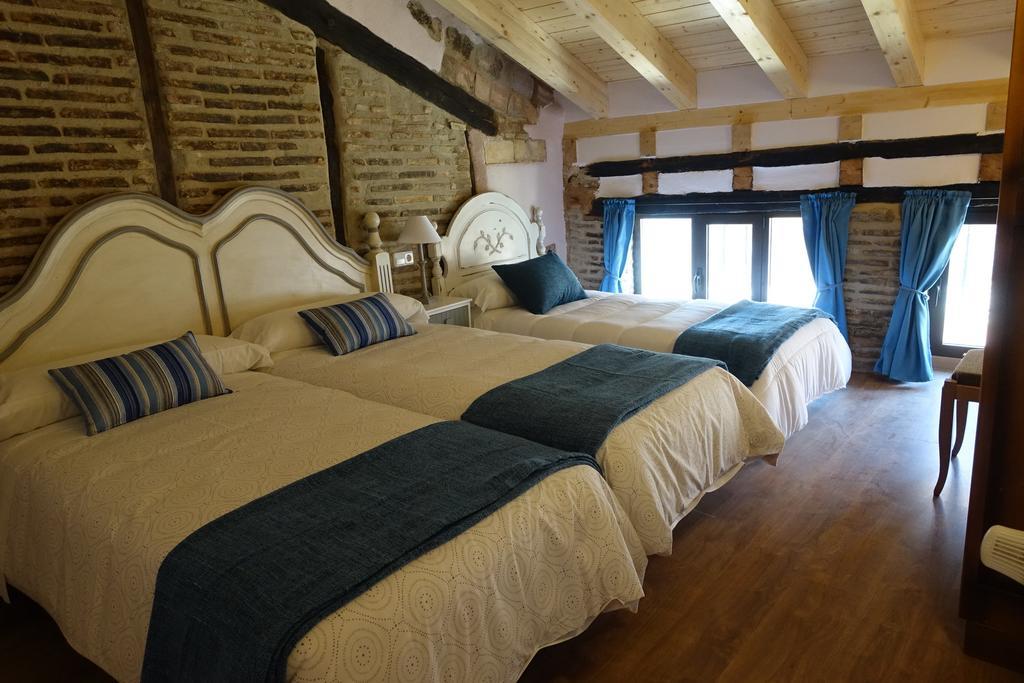 Apartamentos La Dama Azul Агреда Номер фото